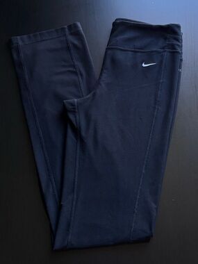 Nike Straight Leg Yoga Pant in Black W/ White Embroidered Logo